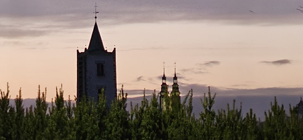 Kreuz- und Friedenskirche