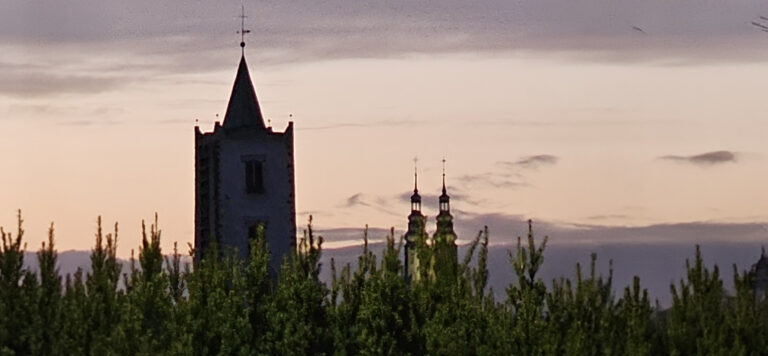 Kreuz- und Friedenskirche