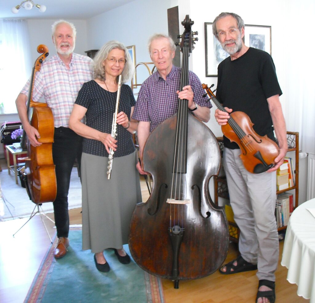 Musik von Querflöte (Karin Völker), Viola (Gottfried Elsas), Violoncello (Andreas Ferbert) und Kontrabass (Gerhard Hadem)